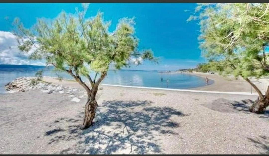 Apartmani Branko Vojnovic Omiš Exteriör bild